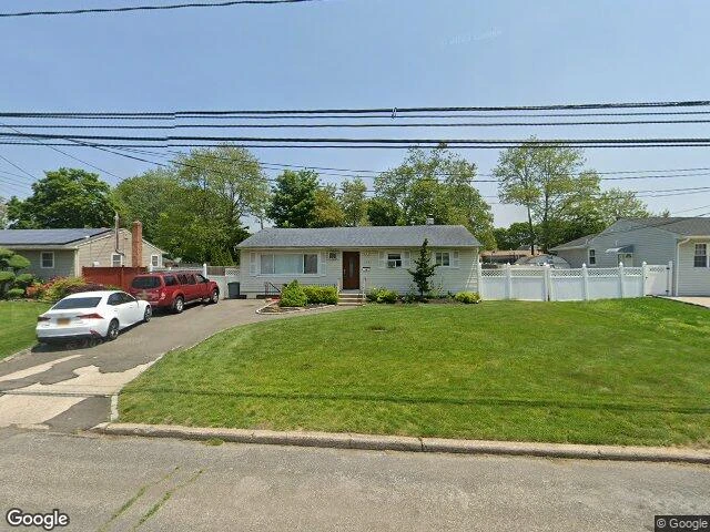 House image located at Bay Shore, NY 11706