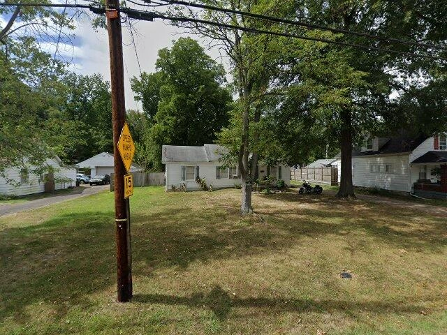 House image located at Louisville, KY 40214