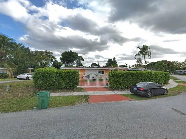 House image located at Miami, FL 33179