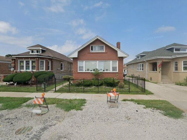 House image located at Chicago, IL 60620