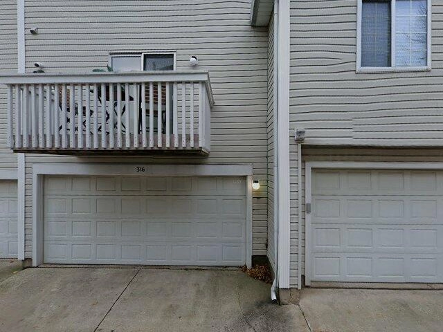 House image located at Bolingbrook, IL 60440