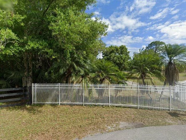 House image located at Fort Myers, FL 33905