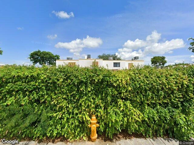 House image located at Miami, FL 33175