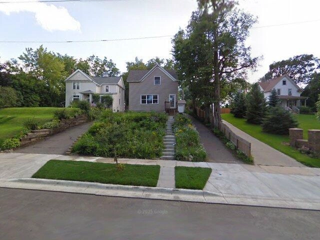 House image located at Saint Paul, MN 55106