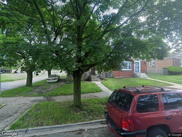 House image located at Chicago, IL 60628