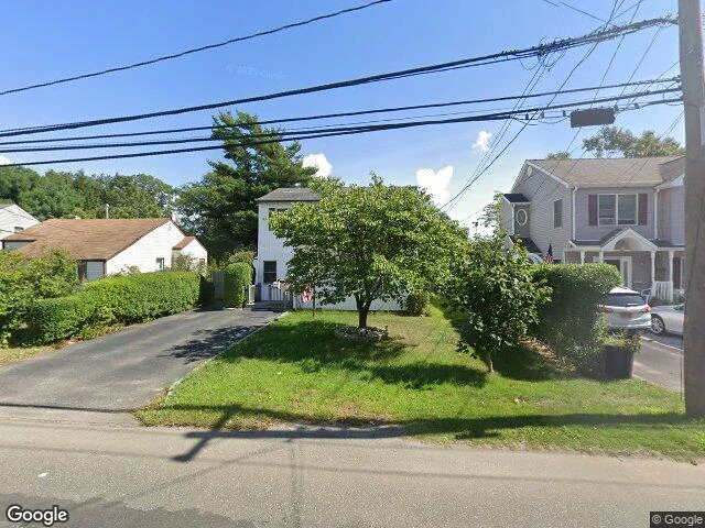 House image located at Islip, NY 11751