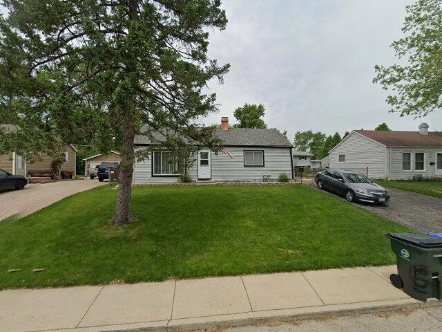 House image located at Carpentersville, IL 60110