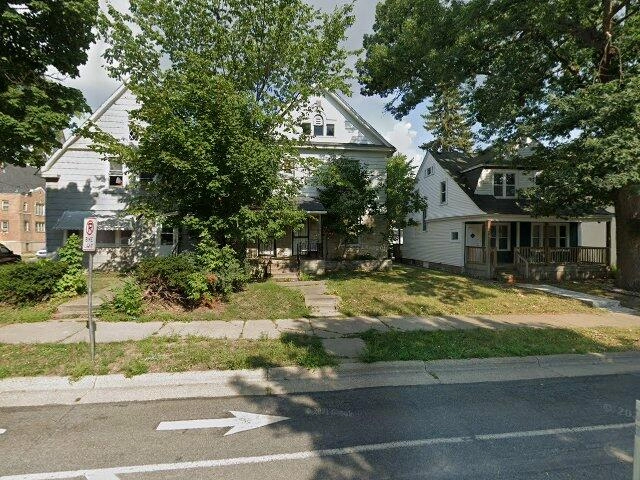 House image located at Minneapolis, MN 55411