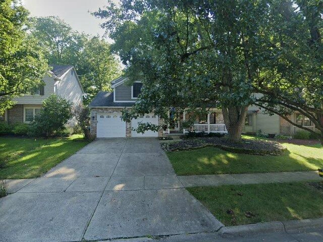 House image located at Powell, OH 43065