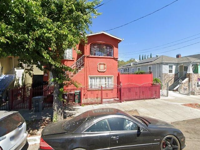 House image located at Oakland, CA 94621