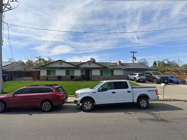 House image located at Bakersfield, CA 93304