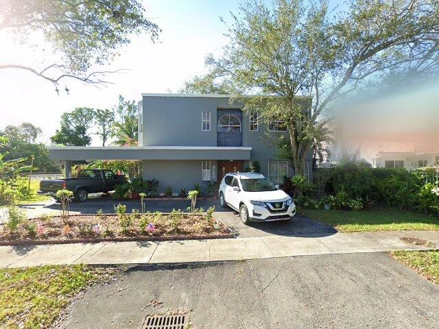 House image located at Miami, FL 33173