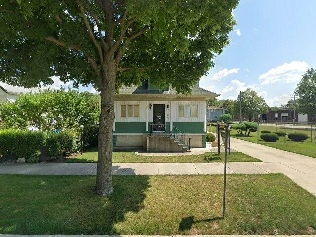 House image located at La Grange, IL 60525