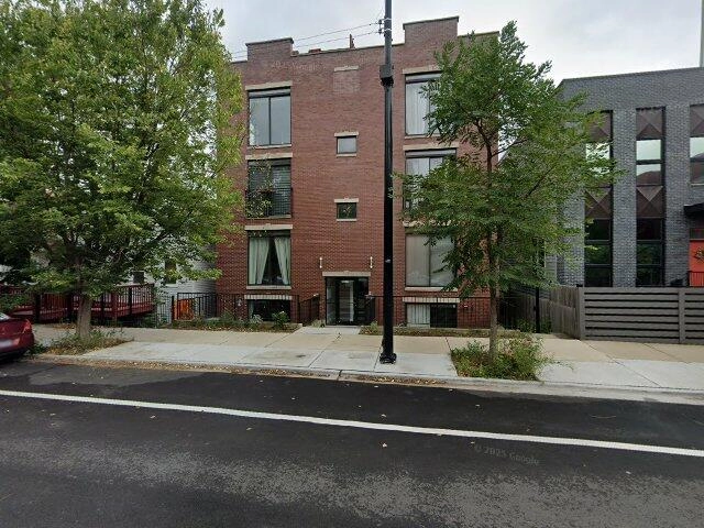 House image located at Chicago, IL 60616