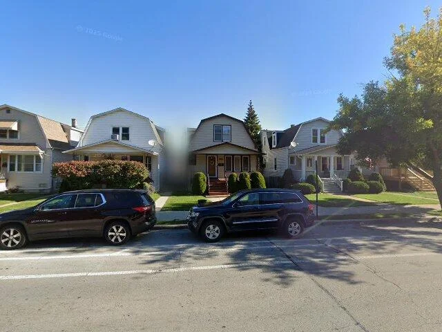 House image located at Chicago, IL 60630