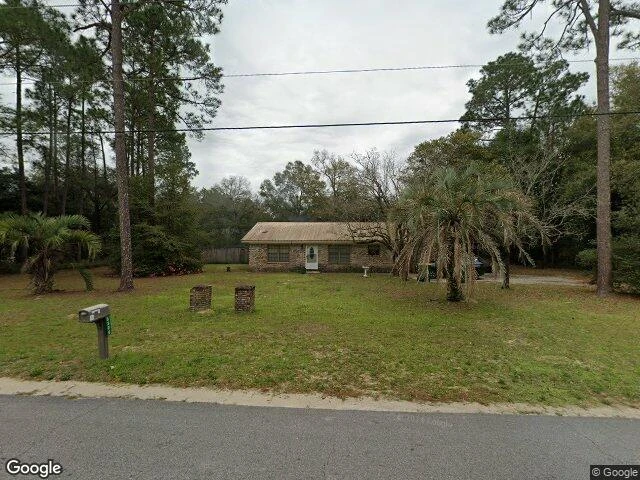 House image located at Crestview, FL 32539