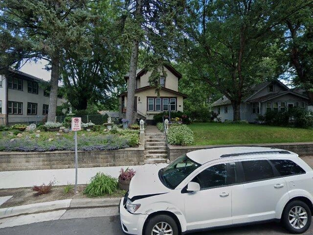 House image located at Minneapolis, MN 55412