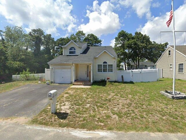 House image located at Beachwood, NJ 08722