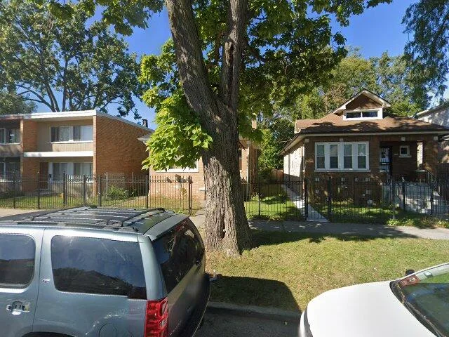 House image located at Chicago, IL 60617