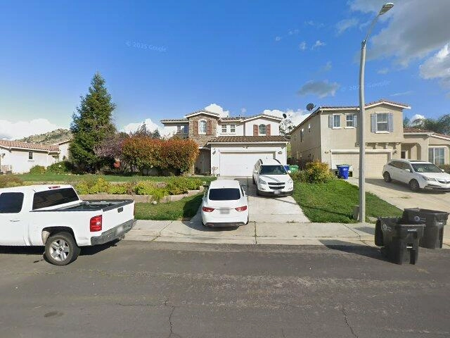 House image located at Porterville, CA 93257