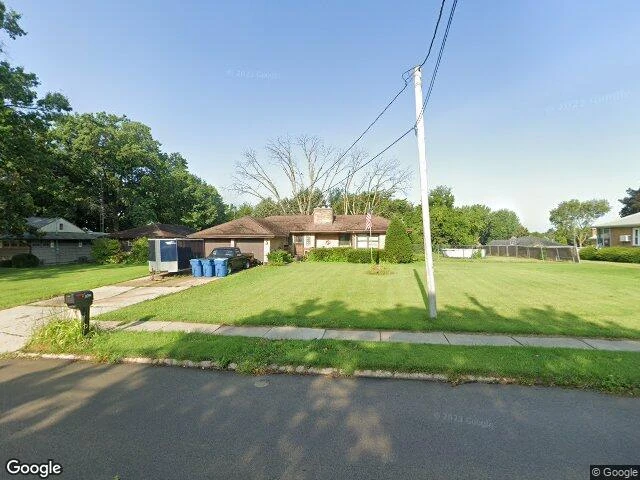 House image located at Dixon, IL 61021