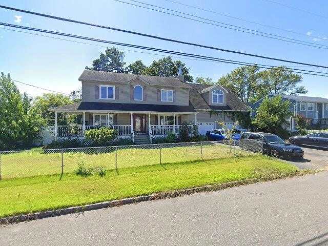 House image located at West Babylon, NY 11704