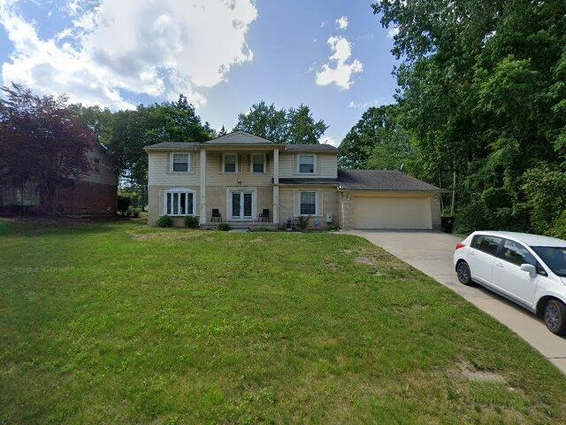 House image located at Farmington, MI 48336