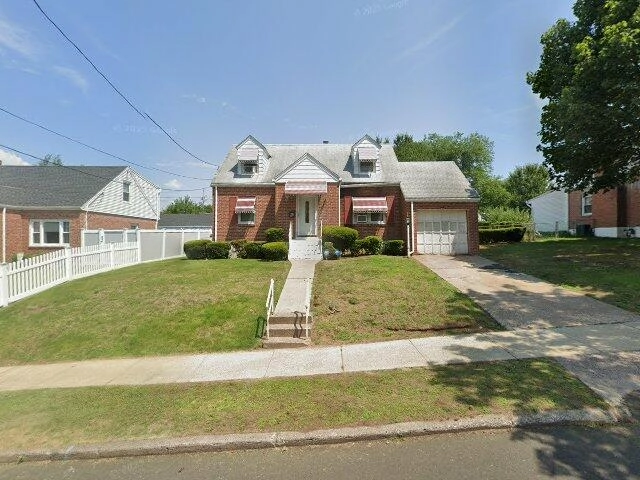 House image located at Lapeer, MI 48446