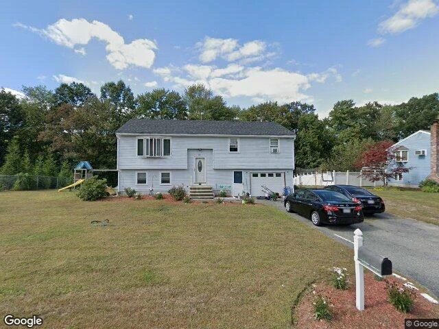 House image located at Methuen, MA 01844