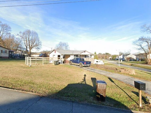 House image located at Piney Flats, TN 37686