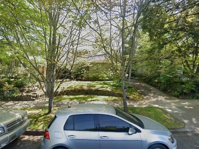 House image located at Portland, OR 97232