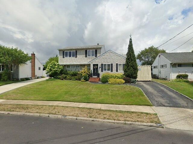 House image located at Merrick, NY 11566