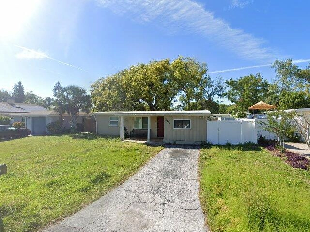 House image located at Largo, FL 33773