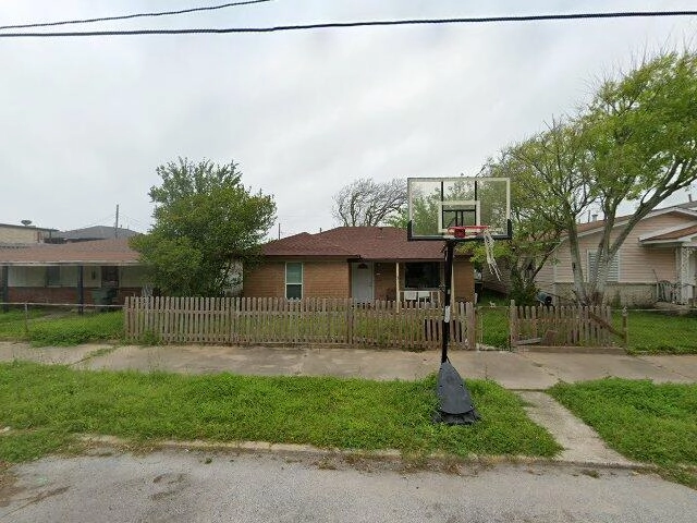 House image located at Galveston, TX 77550