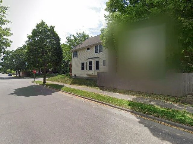 House image located at Minneapolis, MN 55412