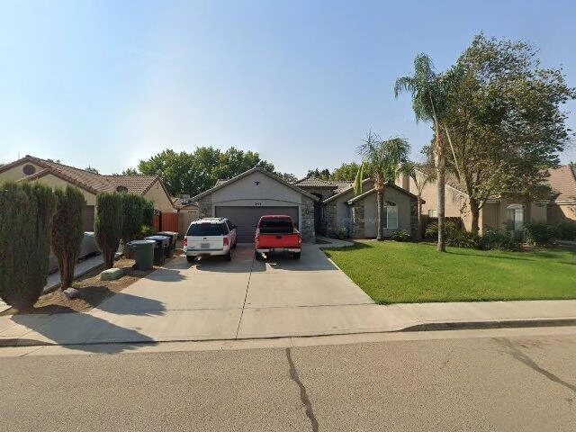 House image located at Visalia, CA 93292