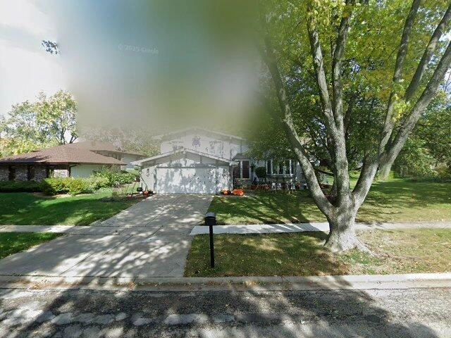 House image located at Woodridge, IL 60517