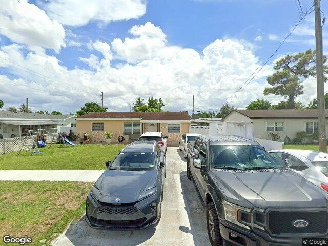 House image located at Hollywood, FL 33023