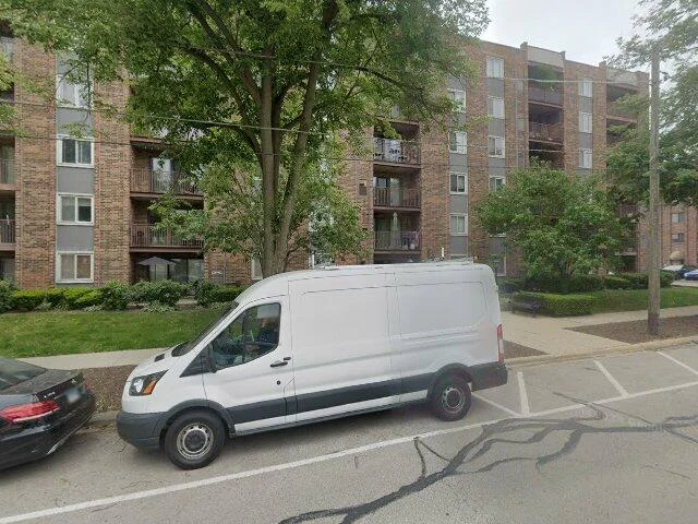 House image located at Des Plaines, IL 60016