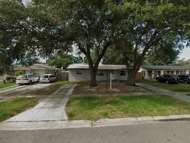 House image located at Saint Petersburg, FL 33702