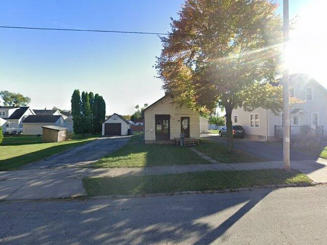 House image located at Appleton, WI 54914