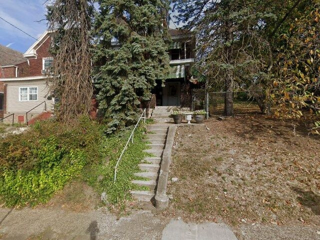 House image located at Statesville, NC 28677