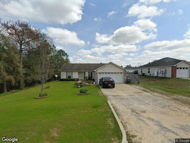 House image located at Crestview, FL 32539