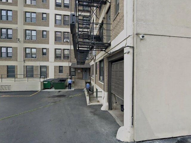 House image located at Chicago, IL 60660