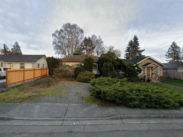 House image located at Everett, WA 98201