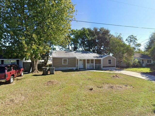 House image located at North Charleston, SC 29405
