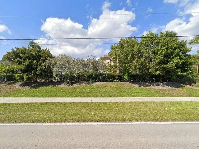 House image located at Hollywood, FL 33027