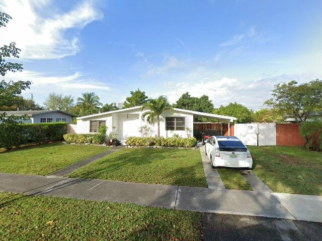House image located at Miami, FL 33157