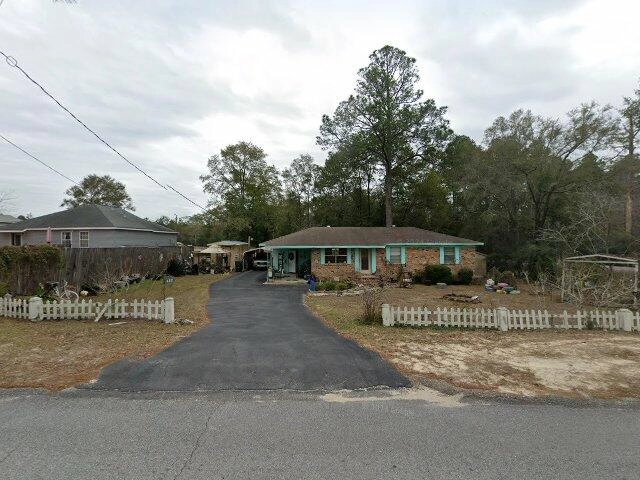 House image located at Defuniak Springs, FL 32433