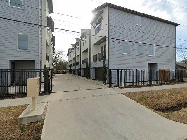 House image located at Houston, TX 77023